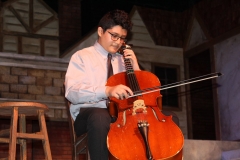 estafamoalomia-age13-cello